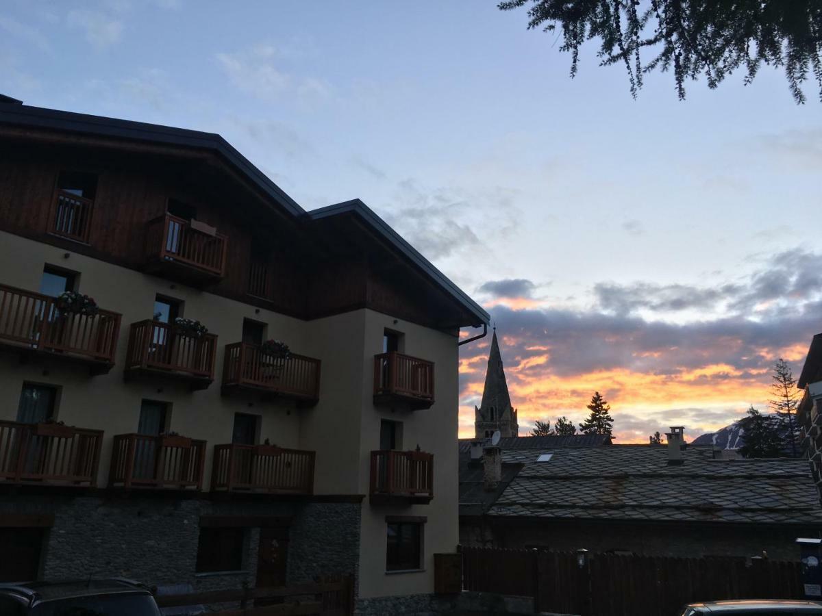 Appartamenti Genevris Oulx Zewnętrze zdjęcie